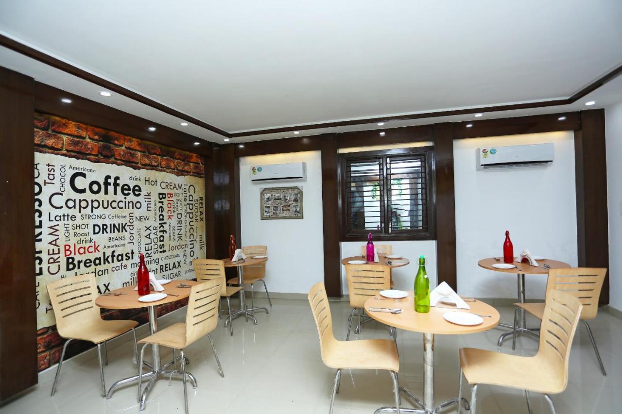 Oyo 16544 Bella Vista By Jordan Hotel Agra  Exterior photo